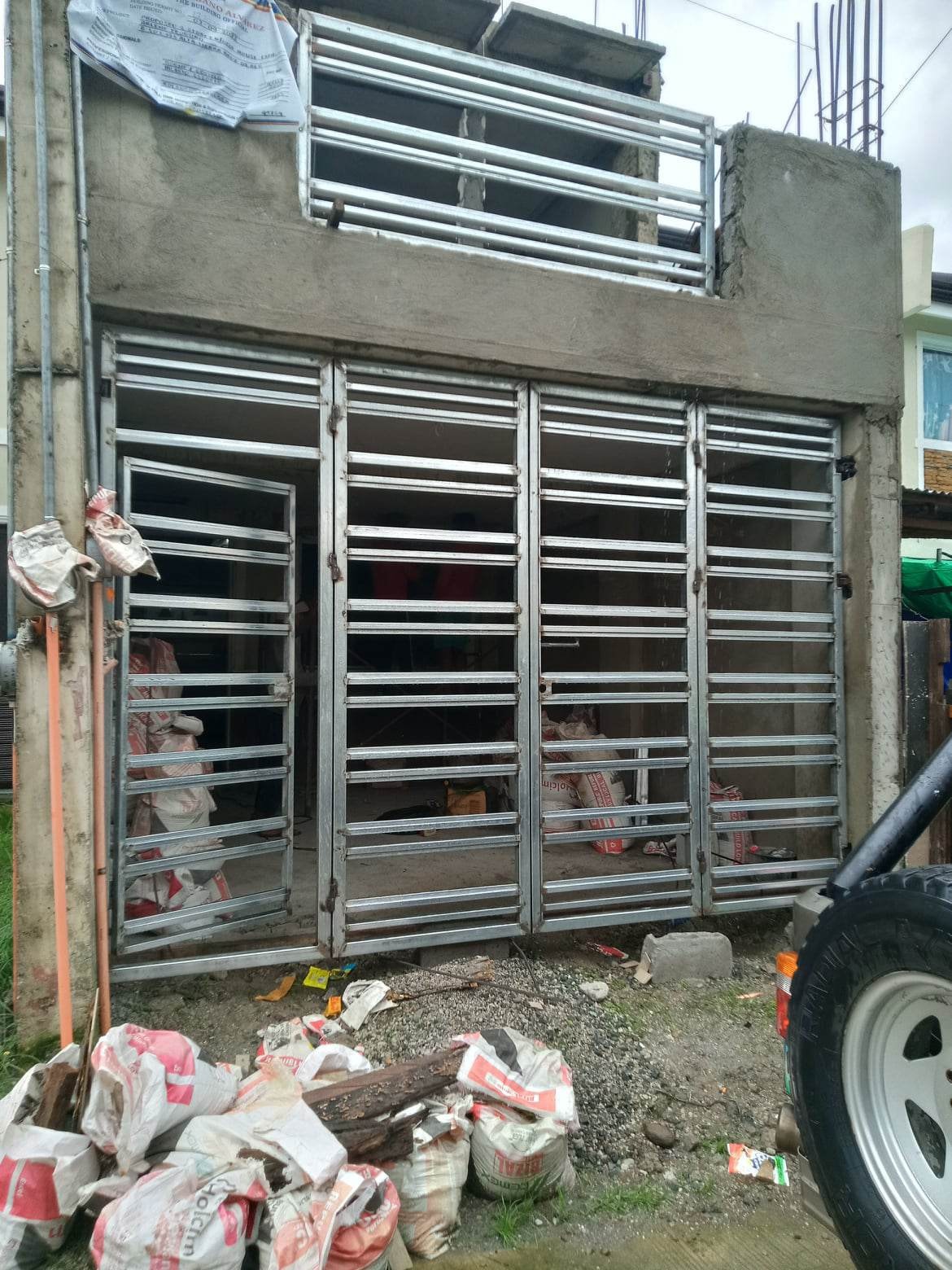 Before Custom Gate 2